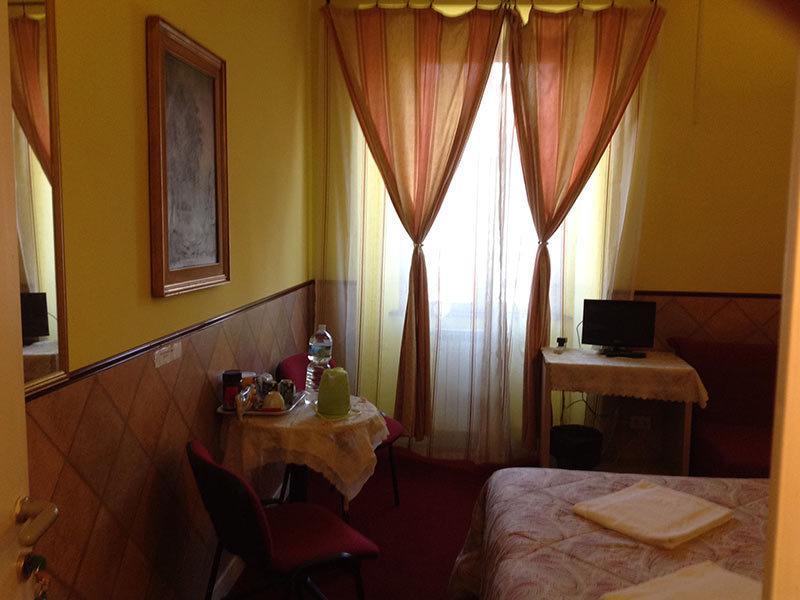רומא Termini Accommodation חדר תמונה